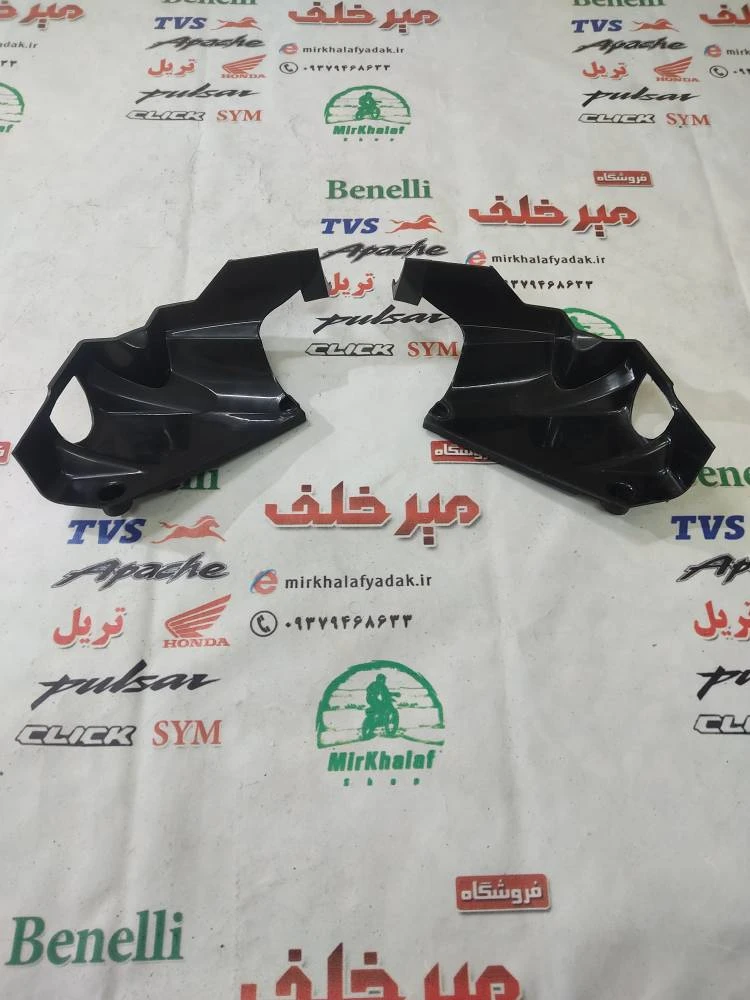 قاب (کاور فلاپ) پشت بادگیر موتور tvs راکس اصلی (سمت چپ)