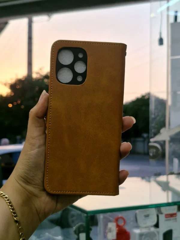 قاب کیفی مگنتی جاکارتی دار قهوه ای xiaomi redmi 12