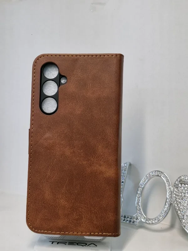 قاب کیفی مگنتی محافظ لنزدار قهوه ای سامسونگ مدل S23 FE