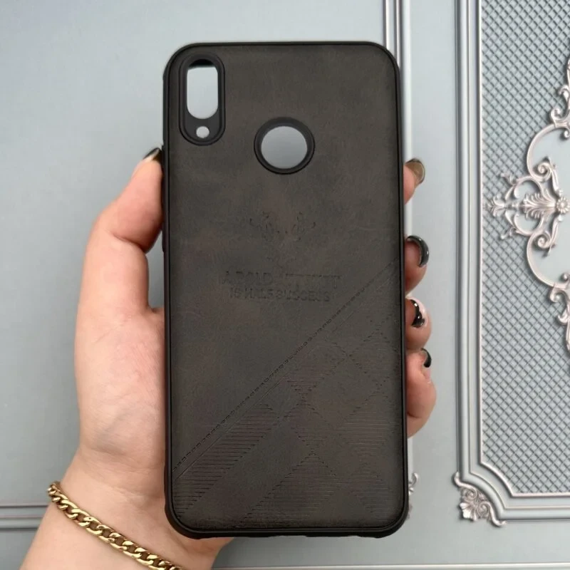 قاب گوشی Huawei Y9 2019 هوآوی چرمی ژله ای طرح گوزنی DEER محافظ لنز دار مشکی