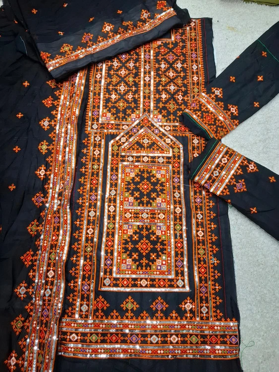 لباس سنتی بلوچی