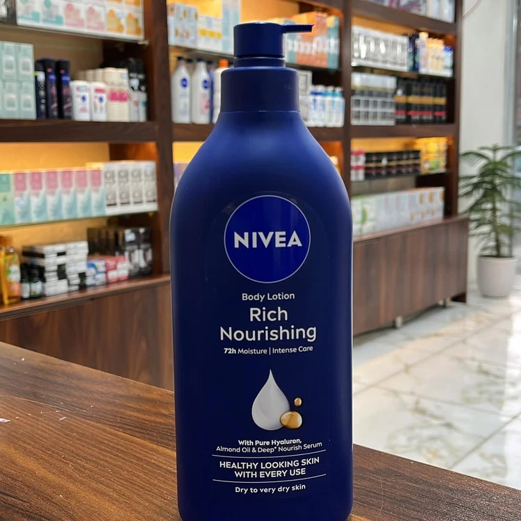 لوسیون بدن مغذی قوی نیوآ (NIVEA Rich Nourishing Body Lotion)