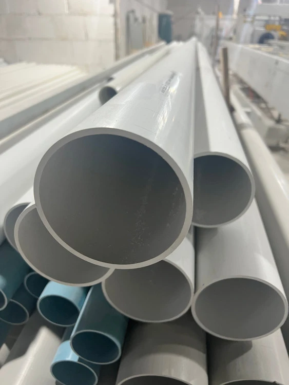 لوله پولیکا ۱۱۰ سفید PVC PIPE