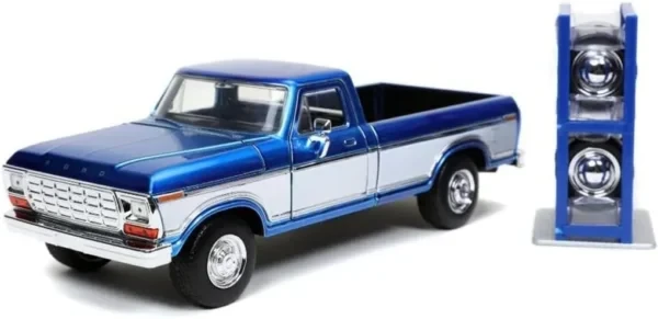 ماکت فورد F150 پیکاپ 1979 با زاپاس