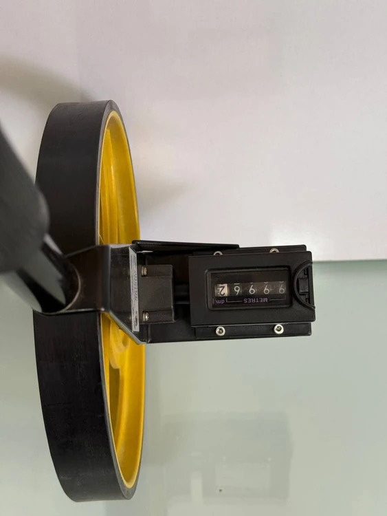 متر چرخدار GEO LASER CLL 400