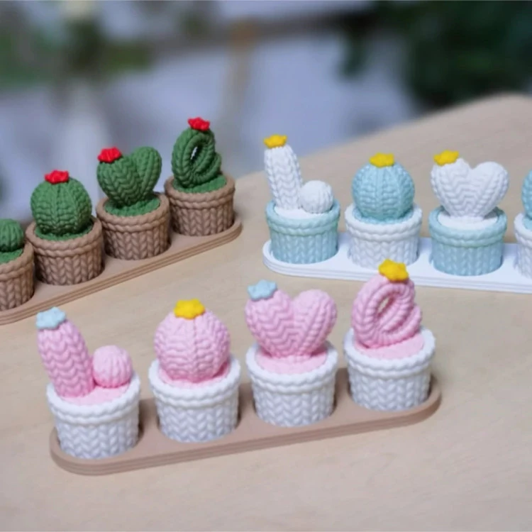 مجسمه دکوراتیو LOVE Cactus