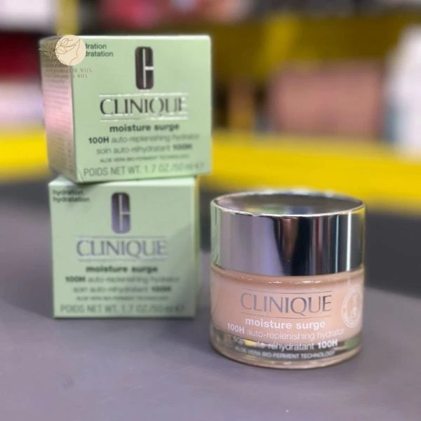 مرطوب کننده کلینیک Moisture Surge 100H برای پوست های خشک و حساس