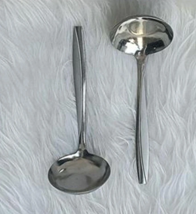 ملاقه خورشت خوری متوسط
