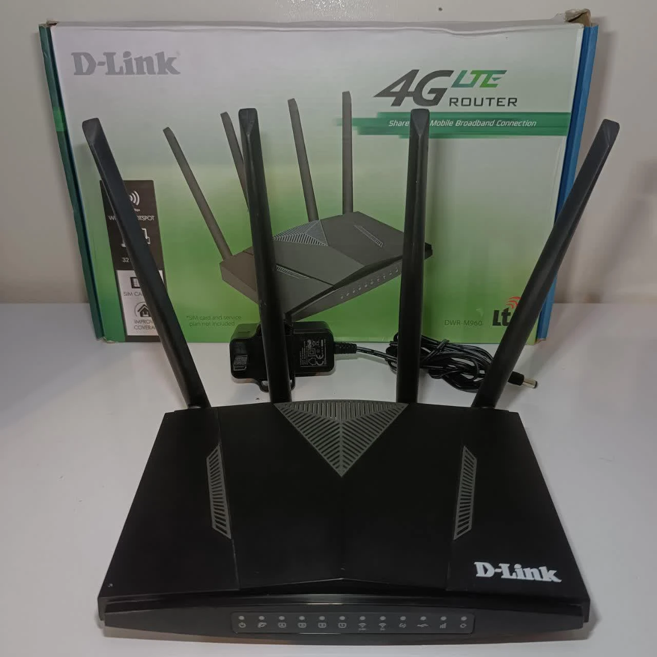مودم سیم کارتی دی-لینک مدل Dlink DWR-M960 با کارتن اصلی