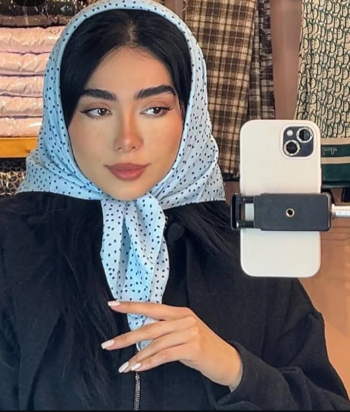 مینی اسکارف خالخالی نخی کد ۹۲۲