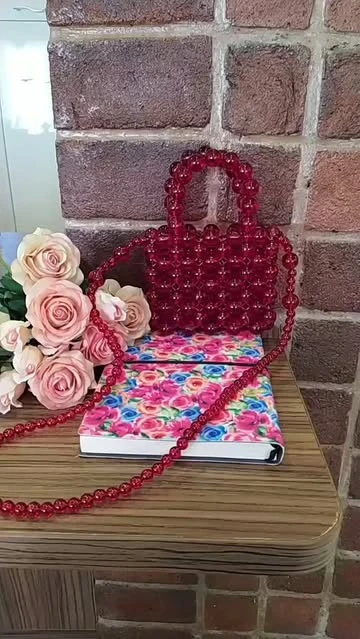 مینی بگ مرواریدی زرشکی با بند بلند