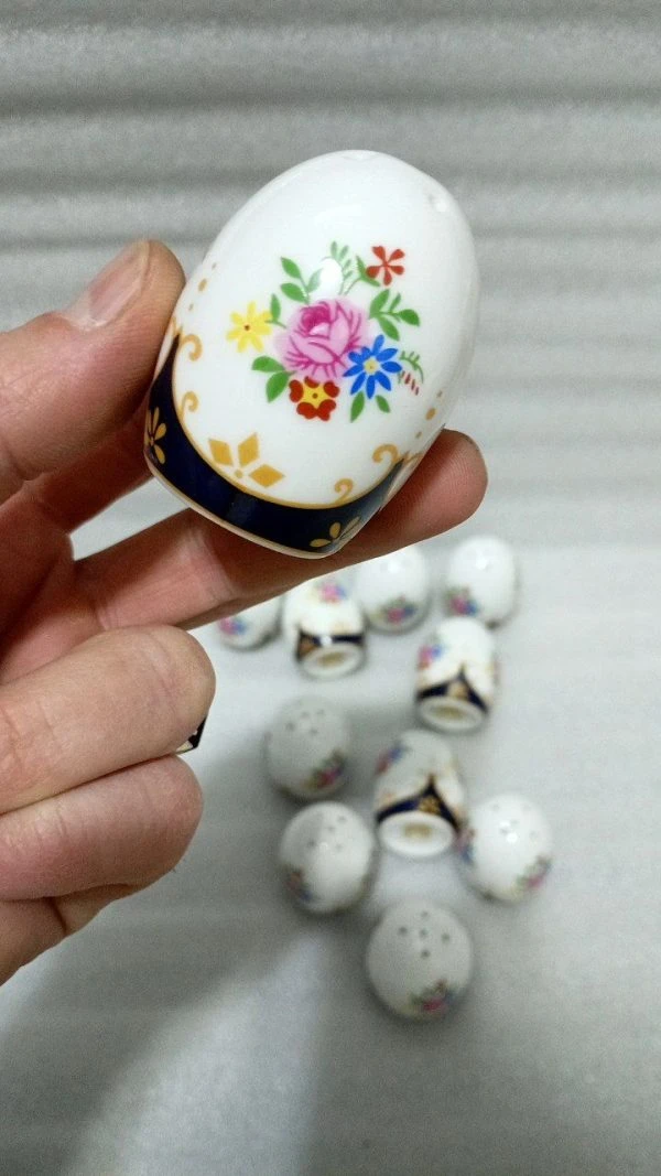 نمک پاش کوچک گلدار قدیمی