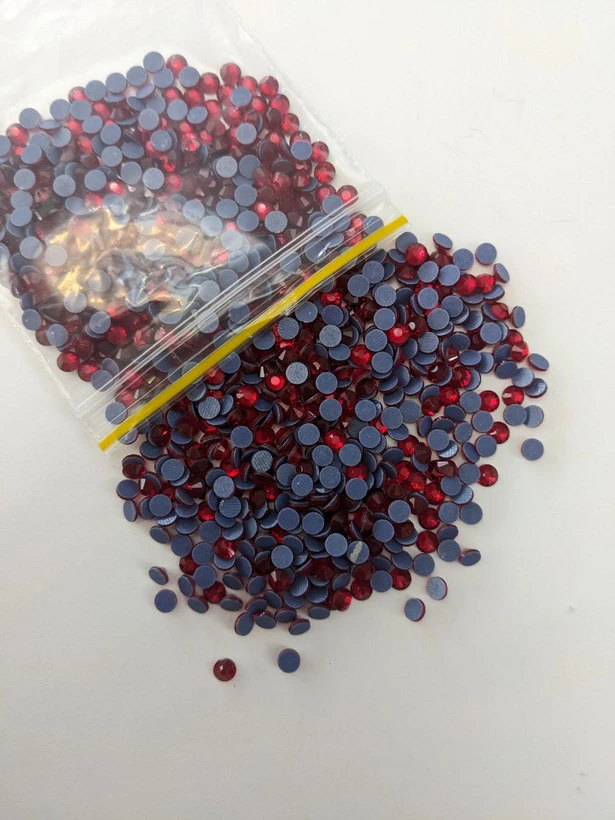 نگین حرارتی dmc قرمز سایز 20