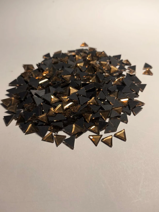 نگین حرارتی dmc مثلثی شامپاینی