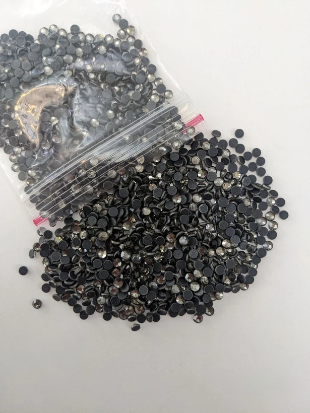 نگین حرارتی dmc نقره ای سایز 10