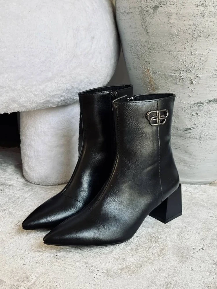نیم بوت Balenciagaنوک تیز