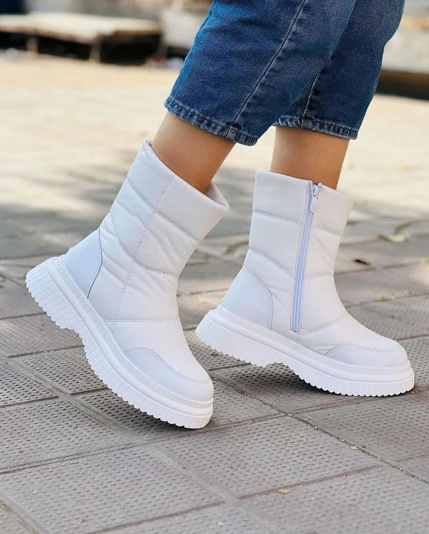 نیمبوت زنانه چرم ضد آب سایز 37 تا 40_ کد135