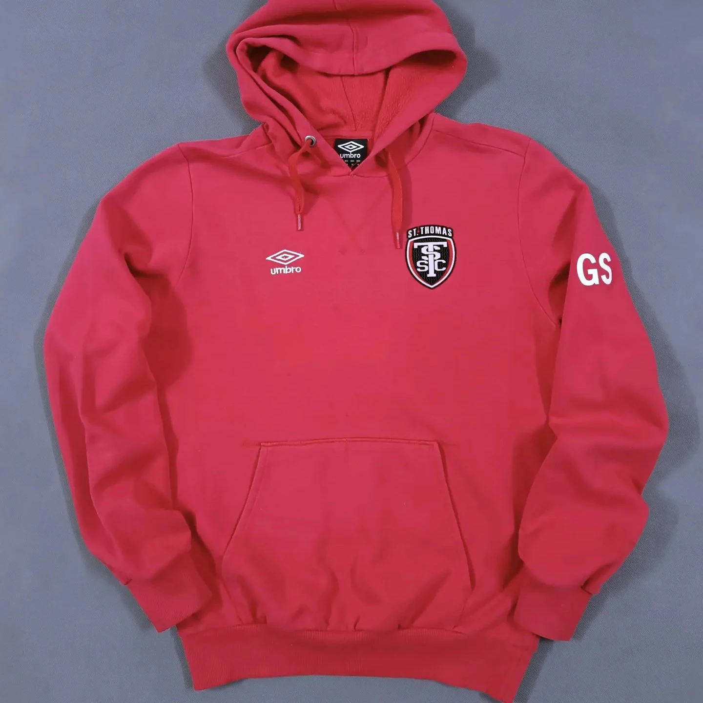 هودی ضخیم اورجینال  برند معتبر و پرطرفدار Umbro انگلستان 🇬🇧