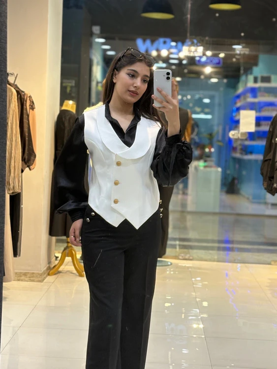 وست لبه دار زنانه بسیار عالی و مناسب اونایی که استایل کلاسیک دوس دارن