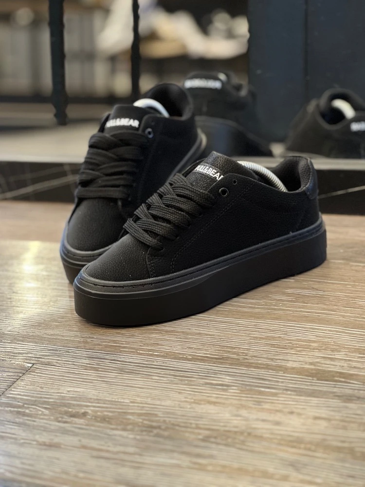ونس PULL&BEAR