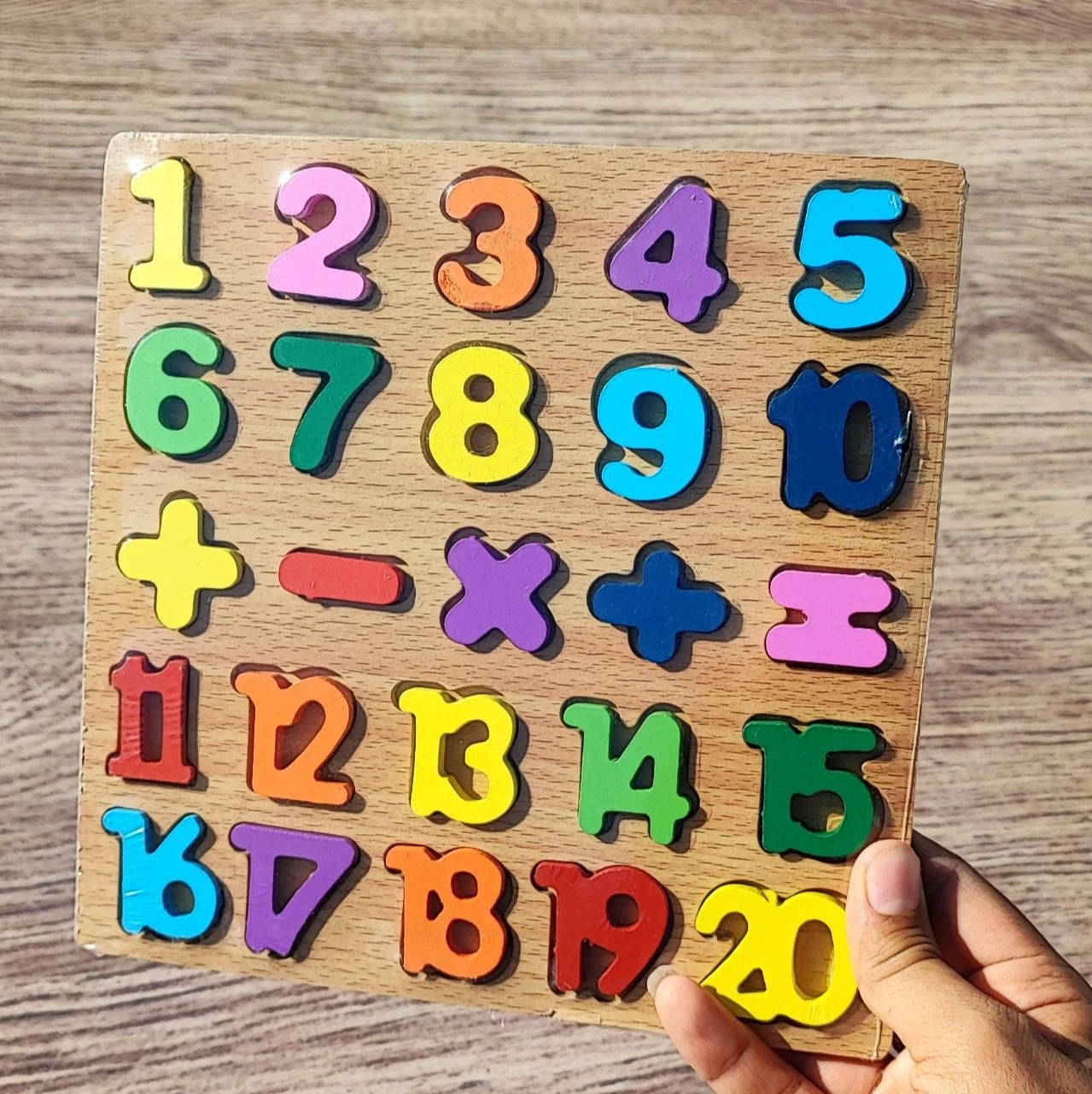 کتاب پارچه ای سیاه و سفید حلزون