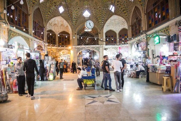 پاورپوینت تیمچه های بازار قزوین