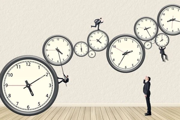 پاورپوینت زمان و اهمیت آن در تاریخ