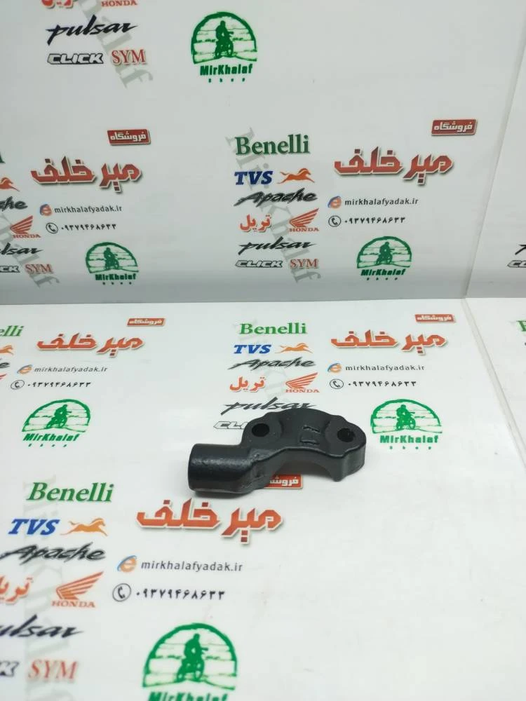پایه اینه موتور یاماها ایروکس و طرح ایروکس (چپ)