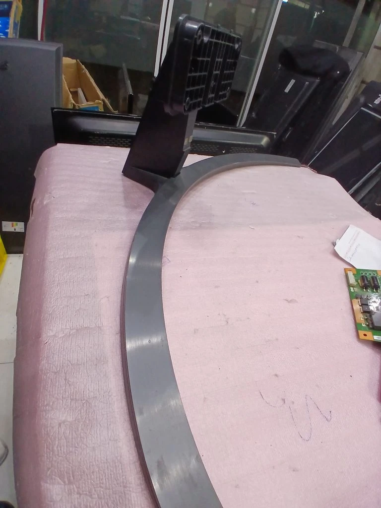 پایه تلویزیون ال جی مدل 65SM85