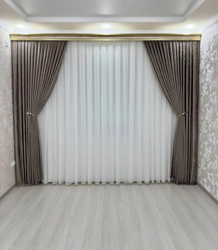 پرده حریر ساده برای پنجره 2متری و مخمل شانل یکطرفه عرض یک و نیم