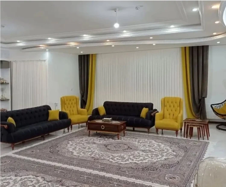 پرده پذیرایی حریر ساده مدل پلیسه و مخمل شانل دو رنگ برای پنجره 5متری
