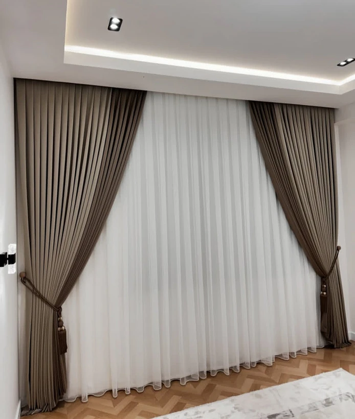 پرده پذیرایی حریر ساده و مخمل شانل دو رنگ برای هر طرف دکور 2/2پارچه استفاده میشه دکور برای پنجره 4/5متری