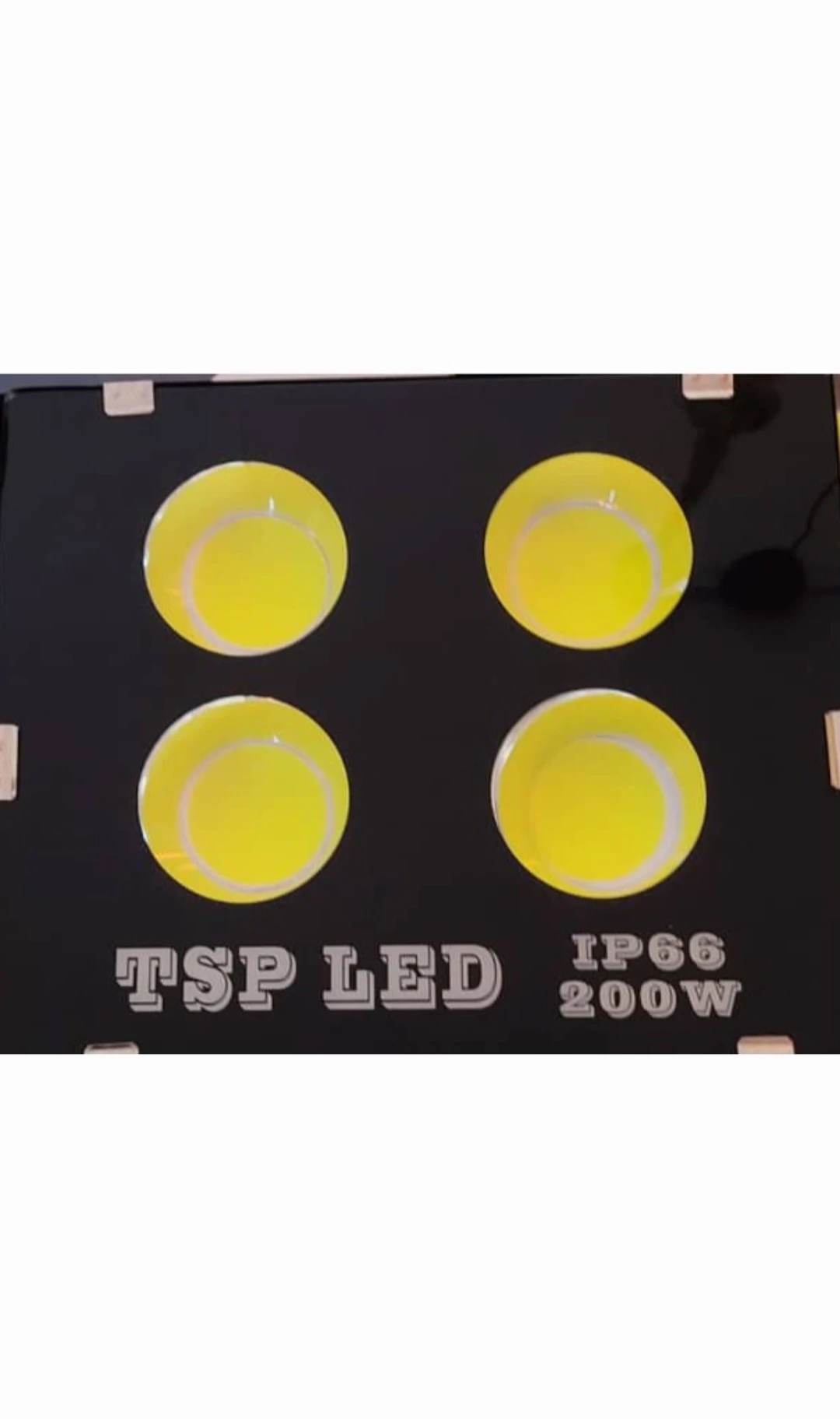 پروژکتور 200 وات TPS