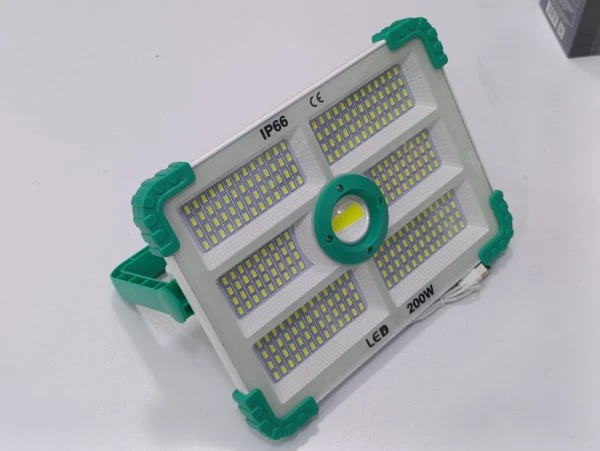 پروژکتور خورشیدی صنعتی 2۰۰ وات مدل ZB-L280