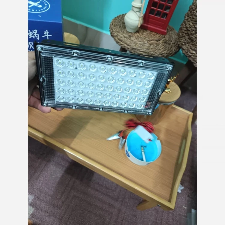 پروژکتور سفری