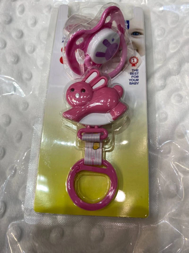 پستانک ارتودنسی و رنجیر بی بی لند سایز 0-6 ماه babyland کد 275