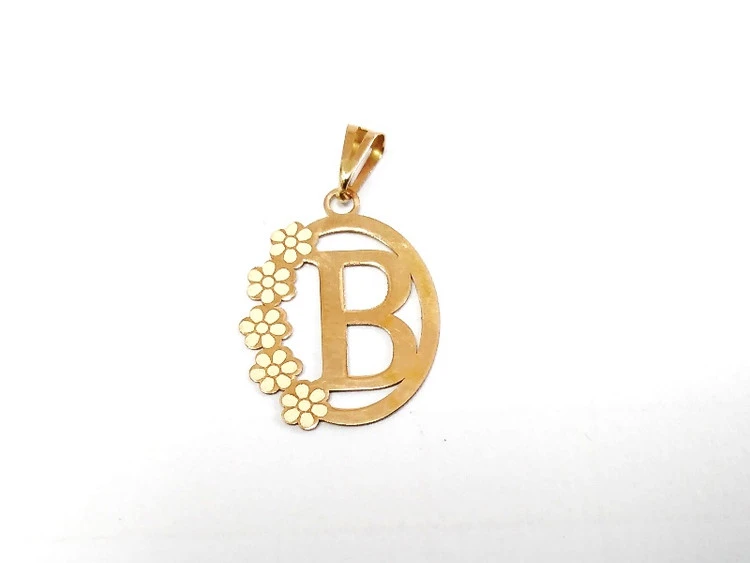 پلاک آویز طلای 18 عیار حرف B