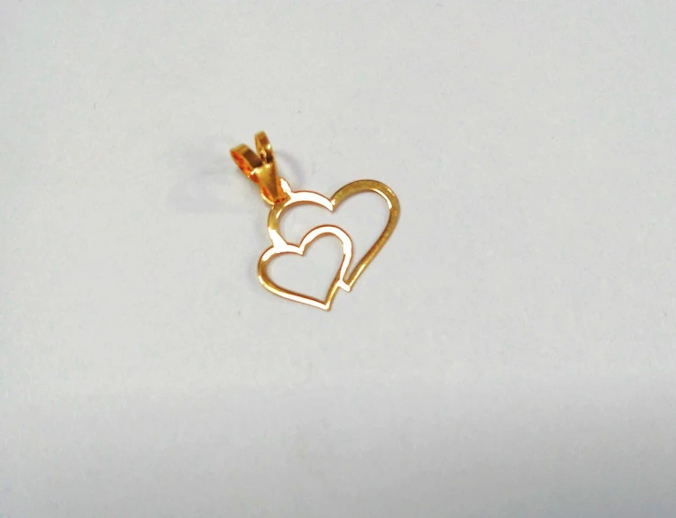 پلاک آویز طلای لیزری 18 عیار طرح دو قلب کد 40