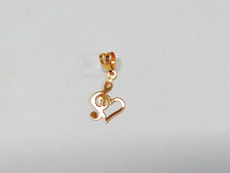 پلاک آویز طلای لیزری 18 عیار طرح نت و قلب کد 30