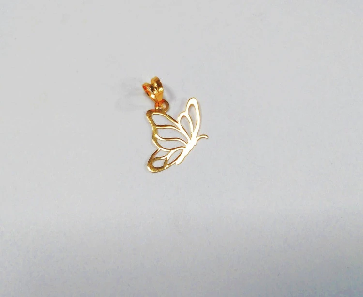 پلاک آویز طلای لیزری 18 عیار طرح پروانه کد 38