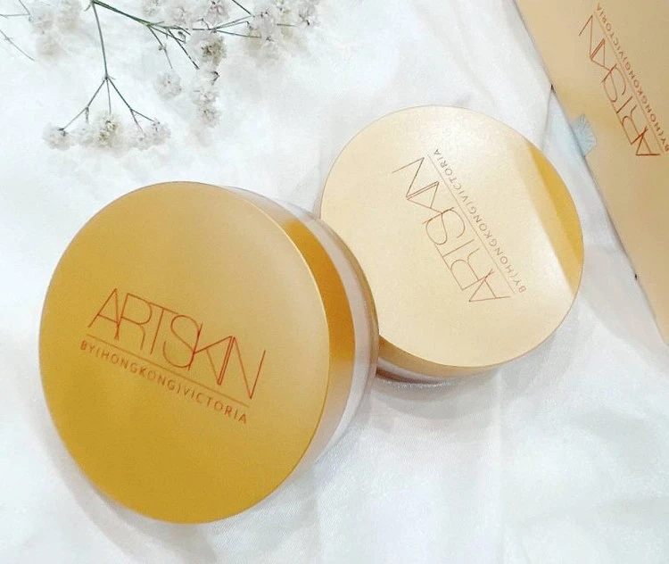 پودر فیکس آرایشی ArtSkin – مات و تثبیت‌کننده با بافت سبک