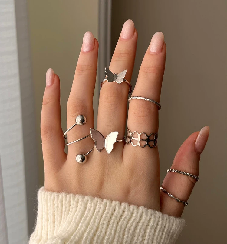 پک انگشتر دخترانه اقتصادی نقره‌ای