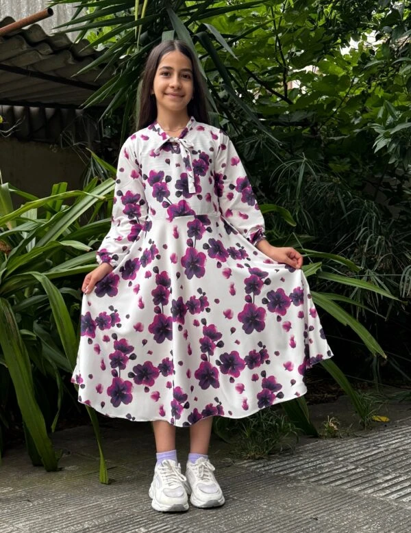 پیراهن بچگانه اهورا 👧