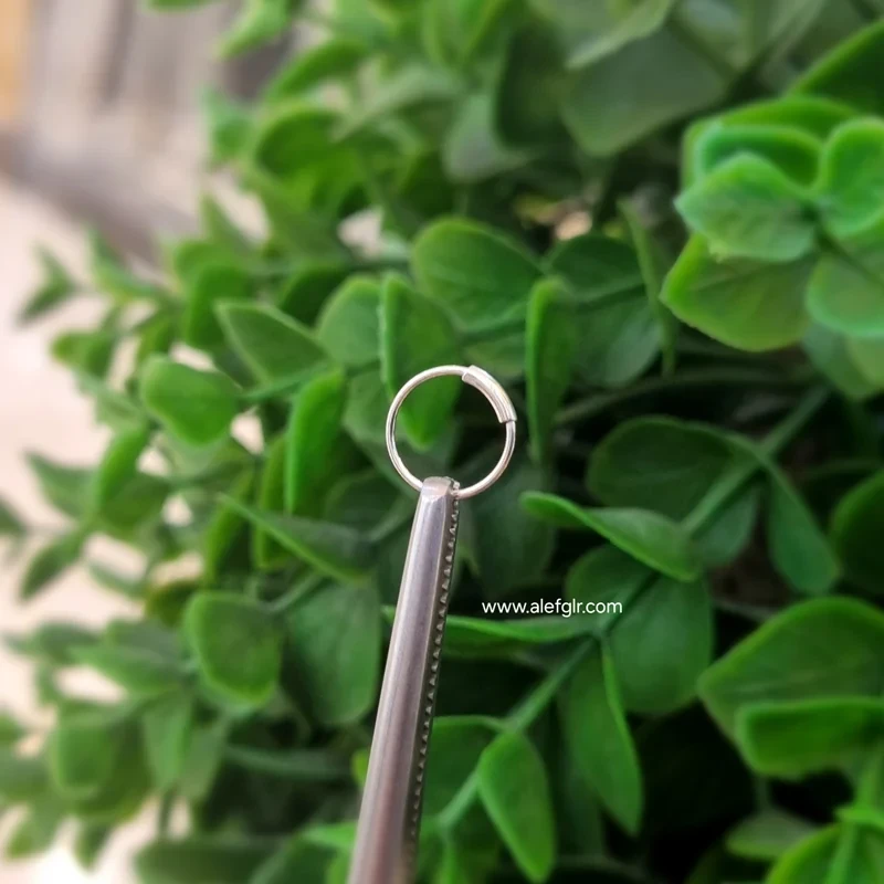 پیرسینگ بینی حلقه ای نقره ای رینگ ساده کد 250070