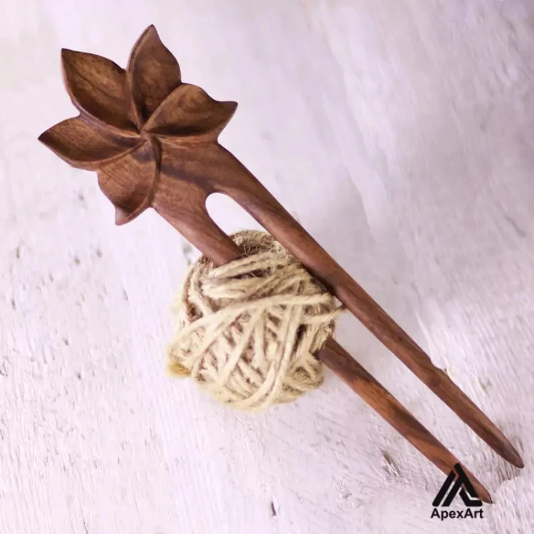 پین موی چوبی طرح گل