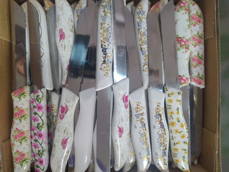 چاقو آشپزخانه اره ای مدل دسته گل دار