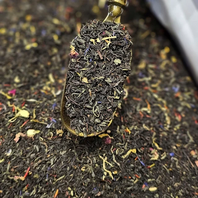 چای مراکشی اصل اکبر با عطر و طعم میوه های استوایی
