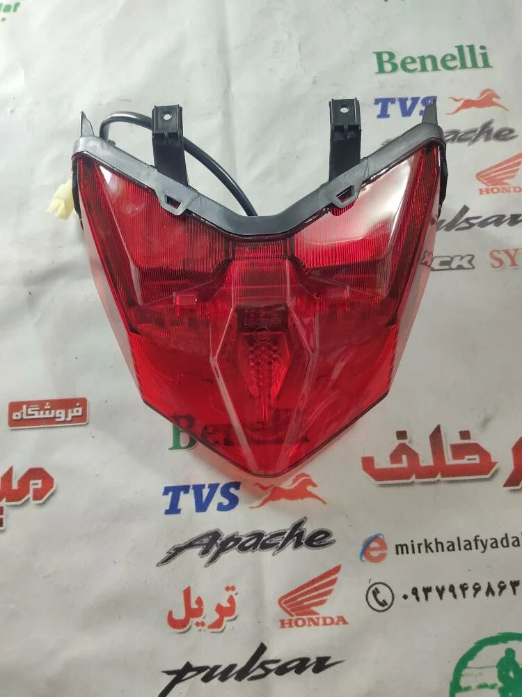 چراغ خطر عقب موتور طرح کلیک خارجی
