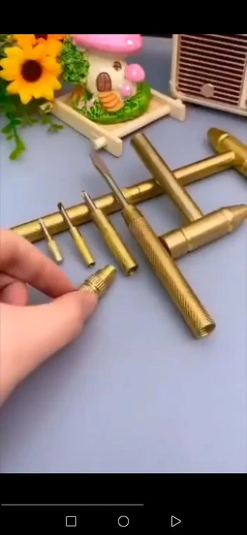 چکش طلایی فلزی چند کاره همراه با 4 عدد پیچ گوشتی