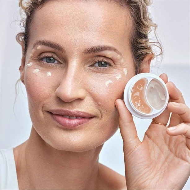 ژل کرم لیفت کننده دور چشم آون اورجینال